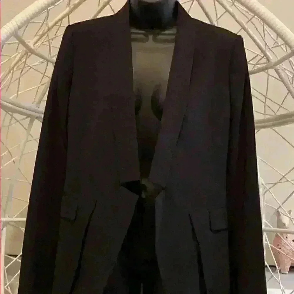 ✨Halston Heritage Black Open Blazer - EUC w Lining